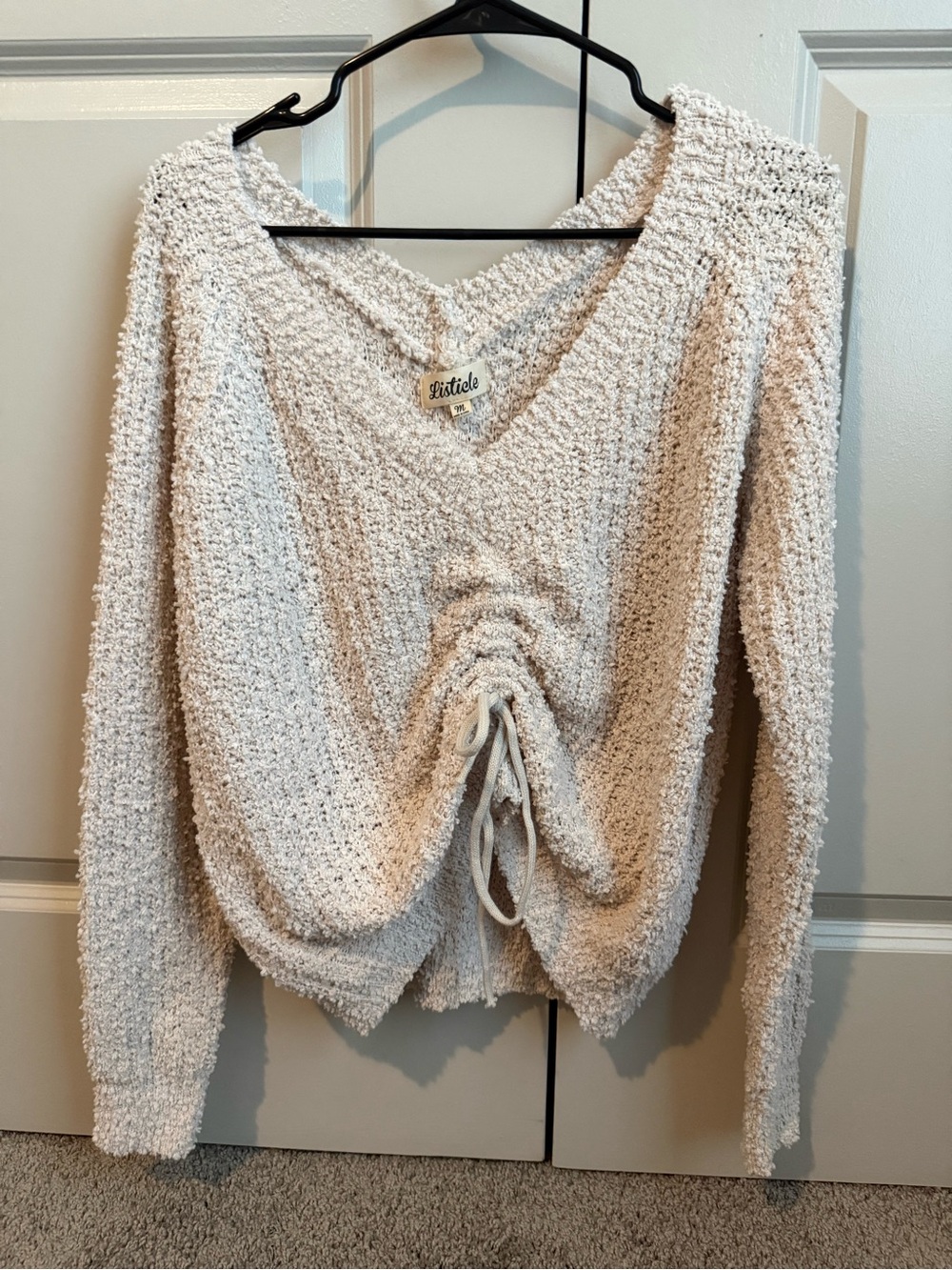 Listicle Size M cream sweater